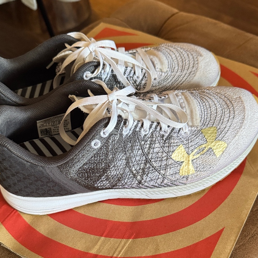 ❌SOLD❌Under Armour Gray and Yellow Knit Trainers